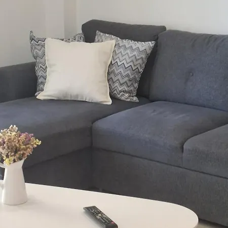 Tenios Urban Nest Retreat Apartment