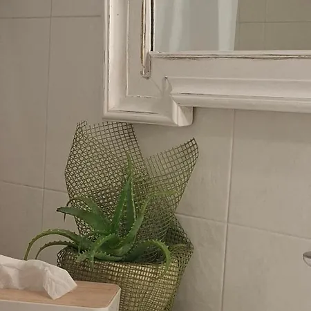 Apartment Tenios Urban Nest Retreat