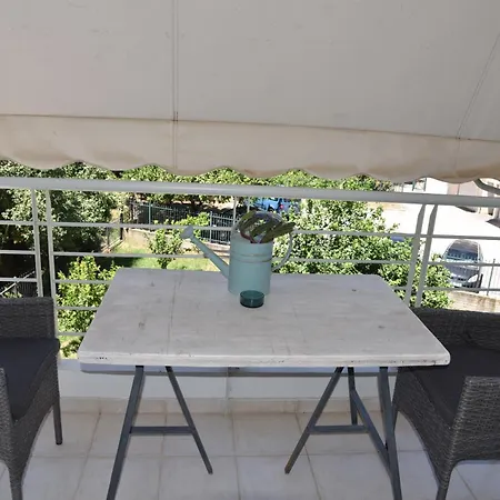 Tenios Urban Nest Retreat