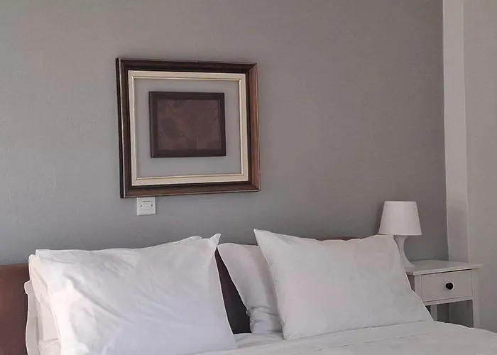 Tenios Urban Nest Retreat * Kalamata